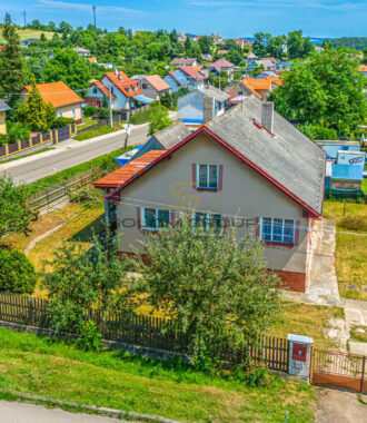 Prodej rodinného domu 350 m²,  pozemek 607 m², Netvořice – Benešov