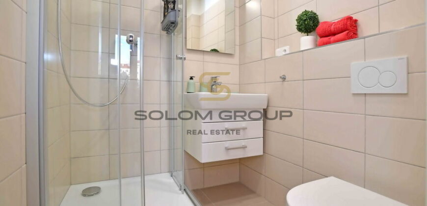 Pronájem bytu 1+kk, 25 m2. Po úpravách. Výborná dopravní dostupnost. Praha 5 – Smíchov.