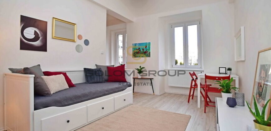 Pronájem bytu 1+kk, 25 m2. Po úpravách. Výborná dopravní dostupnost. Praha 5 – Smíchov.