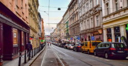 Pronájem bytu 1+kk, 25 m2. Po úpravách. Výborná dopravní dostupnost. Praha 5 – Smíchov.