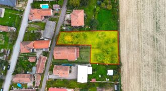 Prodej pozemku k výstavbě RD, 1276 m2, Barchůvek, Měník