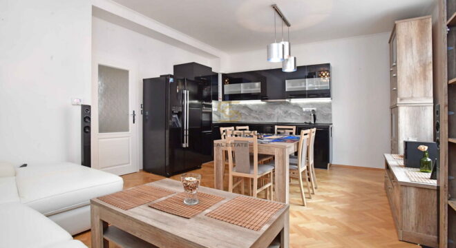 Pronájem bytu 2+kk, 52m², 3.patro s výtahem, Praha 2 – Vinohrady