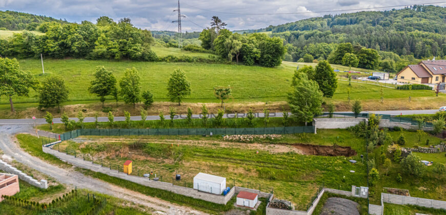 Prodej stavebního pozemku, 1822 m2, Krňany, okres Benešov