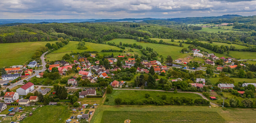 Prodej stavebního pozemku, 1822 m2, Krňany, okres Benešov