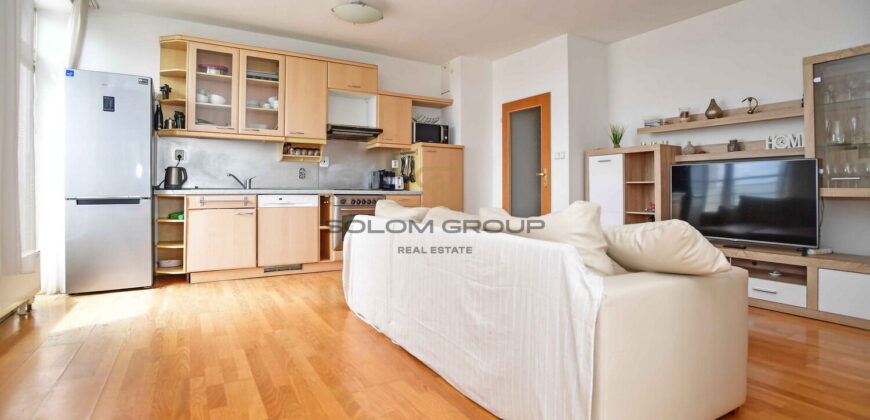 Pronájem bytu 2+kk / Lodžie, 67 m², Praha 10 – Strašnice