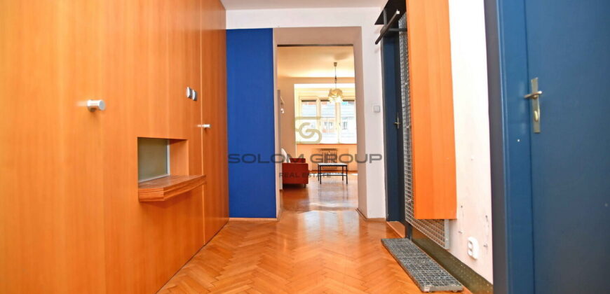 Pronájem bytu 3+kk, 98 m². Po úpravách. Výborná dopravní dostupnost. Sklep. Pankrác