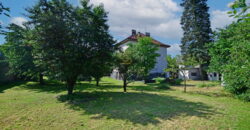Pronájem dvougeneračního RD 6+2/Terasa (2x byt 3+kk) Po úpravách. Velká zahrada. Garáž. Kunratice