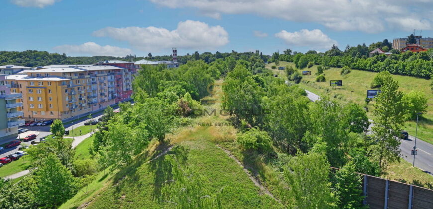 Pronájem bytu 4+kk/Terasa + Balkon, 130 m², parkovací stání, sklep. Po rekonstrukci. Kunratice