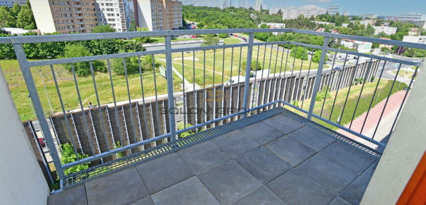 Pronájem bytu 4+kk/Terasa + Balkon, 130 m², parkovací stání, sklep. Po rekonstrukci. Kunratice