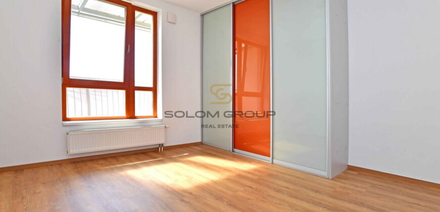Pronájem bytu 4+kk/Terasa + Balkon, 130 m², parkovací stání, sklep. Po rekonstrukci. Kunratice