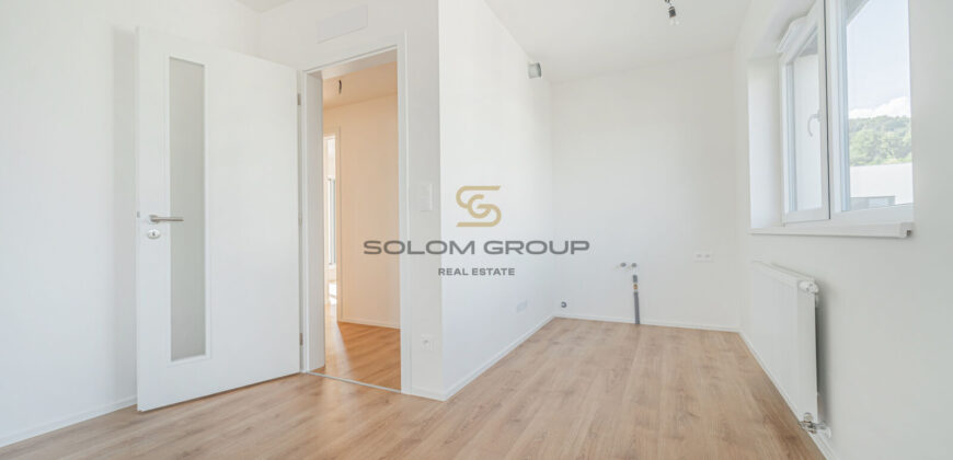 Prodej NOVÉHO rohového bytu 2+kk/2x Terasa, 80 m², 2x parkovací stání, sklep. Novostavba. Beroun