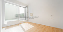 Prodej NOVÉHO rohového bytu 2+kk/2x terasa (80m²) + 2 parkovací stání a sklep. Novostavba, Beroun.
