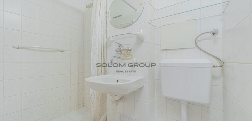 Prodej bytu 1+kk, 30  m², po částečné rekonstrukci, Praha – Hloubětín