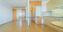 Prodej bytu 1+kk, 30  m², po částečné rekonstrukci, Praha – Hloubětín