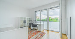 Prodej bytu 2+kk/Balkon, 64 m² Novostavba. Sklep. Výborná dopravní dostupnost. Praha 8