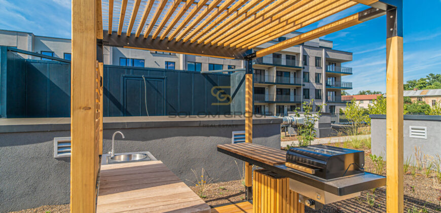 Pronájem 1kk, 30 m2, Praha 5 – Smíchov, Grafická, novostavba, zařízeno