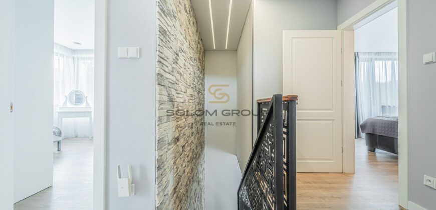 Prodej rodinného domu 6+kk, 246 m2 s pozemkem 683 m2, Zeměchy – Kralupy nad Vltavou