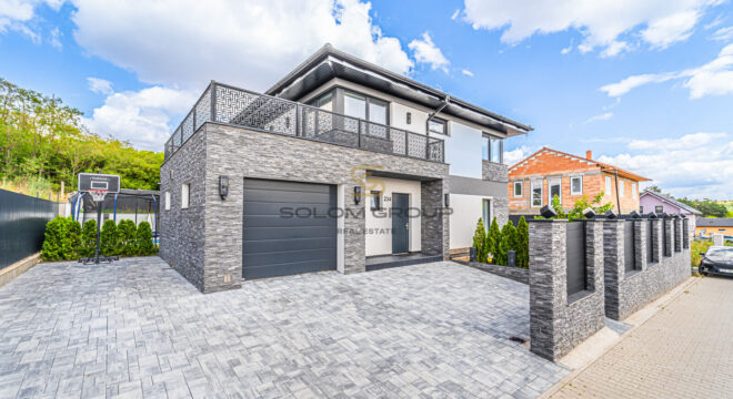 Prodej rodinného domu 6+kk, 246 m2 s pozemkem 683 m2, Zeměchy – Kralupy nad Vltavou