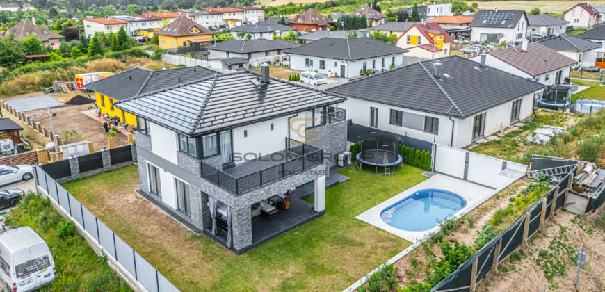 Prodej rodinného domu 6+kk, 246 m2 s pozemkem 683 m2, Zeměchy – Kralupy nad Vltavou