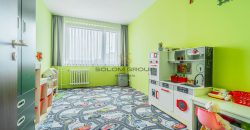 Byt 4+1/Lodžie, 93 m². Po úpravách. Sklep. Výborná dopravní dostupnost. Hlubočepy