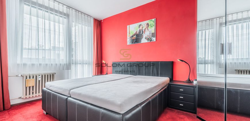 Byt 4+1/Lodžie, 93 m². Po úpravách. Sklep. Výborná dopravní dostupnost. Hlubočepy