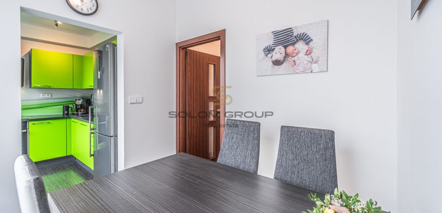 Byt 4+1/Lodžie, 93 m². Po úpravách. Sklep. Výborná dopravní dostupnost. Hlubočepy