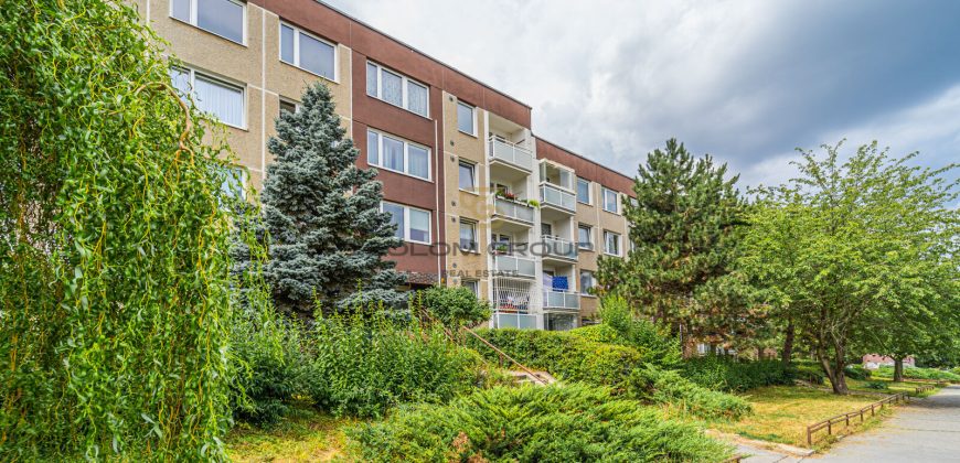Byt 4+1/Lodžie, 93 m². Po úpravách. Sklep. Výborná dopravní dostupnost. Hlubočepy