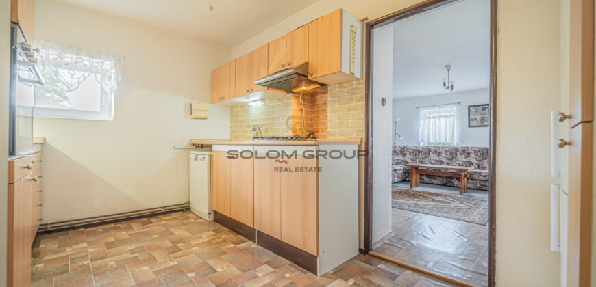 Prodej rekreačního domu 3+kk + dům pro hosty + garáž + bazén + pozemek o výměře 1.195 m². Velký Bor.