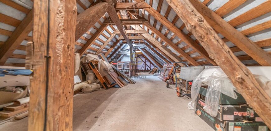 Prodej rekreačního domu 3+kk + dům pro hosty + garáž + bazén + pozemek o výměře 1.195 m². Velký Bor.