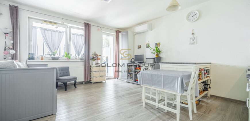 Prodej bytu 1+kk/L, 39 m², OV, V Dolině, Praha 10 – Michle