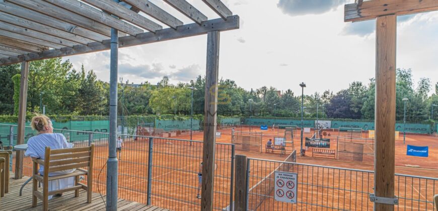 Prodej bytu 1+kk/L, 39 m², OV, V Dolině, Praha 10 – Michle