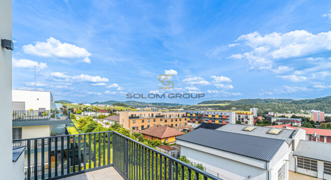 Prodej NOVÉHO bytu 2+kk/2x terasa (80m²) + 2 parkovací stání a sklep, novostavba, Beroun