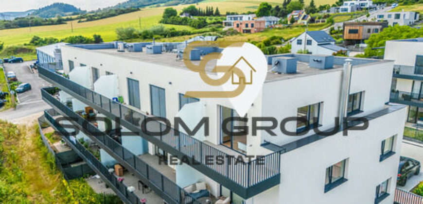 Prodej NOVÉHO bytu 2+kk/2x terasa (80m²) + 2 parkovací stání a sklep, novostavba, Beroun