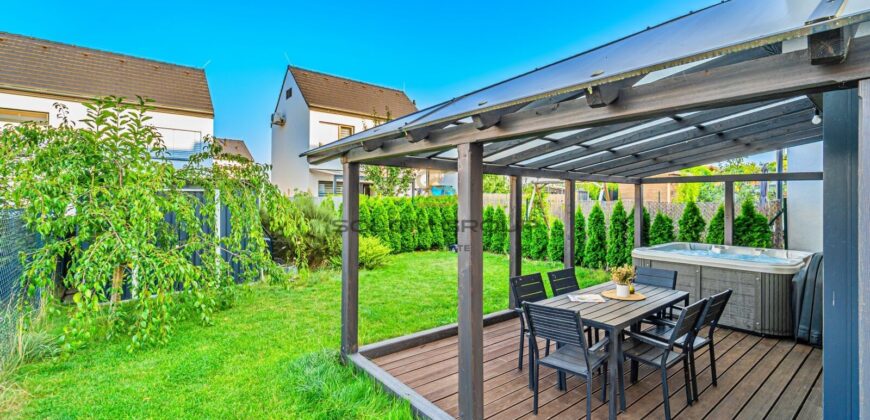 Prodej rodinného domu 5+kk, 110 m², pozemek 256 m², Zlonín, Praha – východ