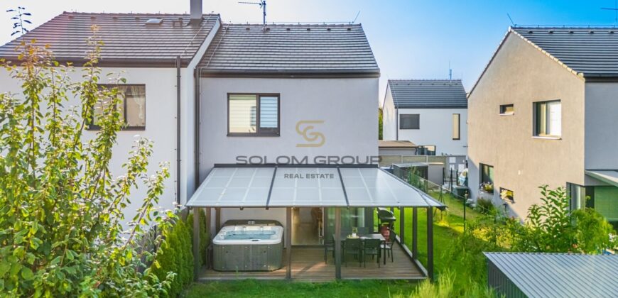 Prodej rodinného domu 5+kk, 110 m², pozemek 256 m², Zlonín, Praha – východ