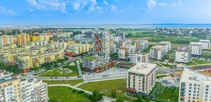 Prodej NOVÉHO bytu 2+kk/Balkon + komora v bytě + šatna, 58,8 m². Novostavba. Barrandov