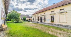 Prodej RD, 5+2, pozemek o výměře 10.070 m², 6x parkovací stání, možnost půdní vestavby. Chotilsko