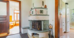 Prodej RD, 5+2, pozemek o výměře 10.070 m², 6x parkovací stání, možnost půdní vestavby. Chotilsko
