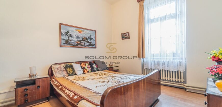 Prodej RD, 5+2, pozemek o výměře 10.070 m², 6x parkovací stání, možnost půdní vestavby. Chotilsko