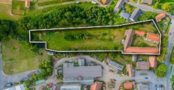 Prodej RD, 5+2, pozemek o výměře 10.070 m², 6x parkovací stání, možnost půdní vestavby. Chotilsko