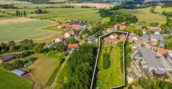 Prodej RD, 5+2, pozemek o výměře 10.070 m², 6x parkovací stání, možnost půdní vestavby. Chotilsko