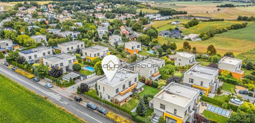 Prodej RD 4+kk, 138m²/terasa, garáž, tepel. čerpadlo, rekuperace, pozemek 415m² – Sedlec u Líbeznice