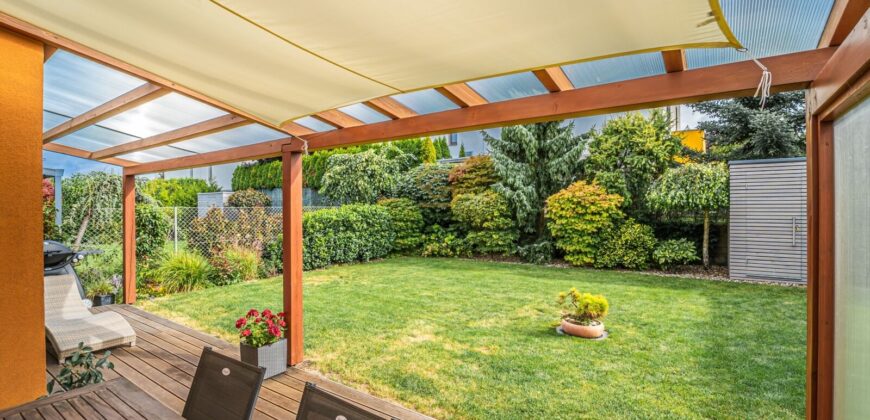 Prodej RD 4+kk, 138m²/terasa, garáž, tepel. čerpadlo, rekuperace, pozemek 415m² – Sedlec u Líbeznice