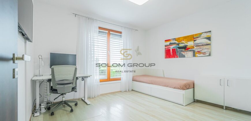 Prodej RD 4+kk, 138m²/terasa, garáž, tepel. čerpadlo, rekuperace, pozemek 415m² – Sedlec u Líbeznice