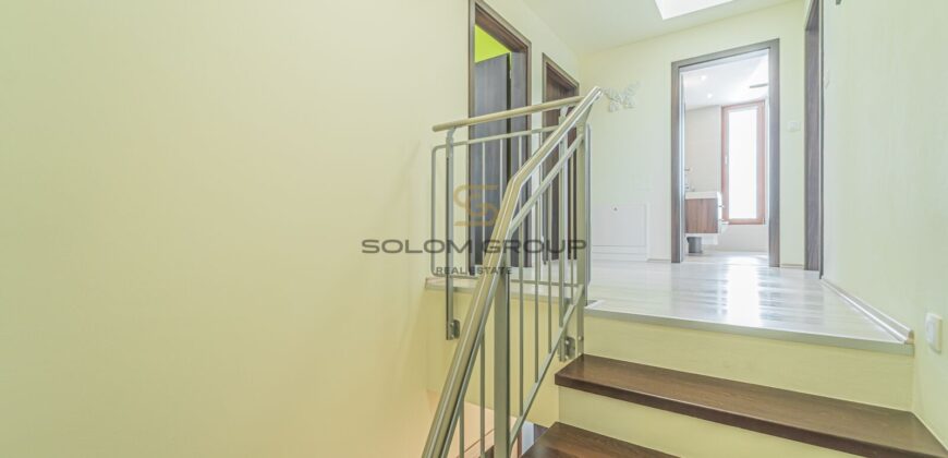 Prodej RD 4+kk, 138m²/terasa, garáž, tepel. čerpadlo, rekuperace, pozemek 415m² – Sedlec u Líbeznice