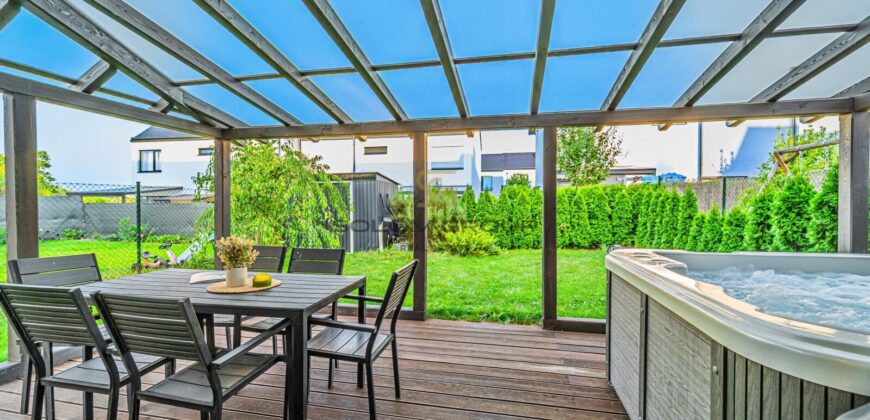 Prodej rodinného domu 5+kk, 110 m², pozemek 256 m², Zlonín, Praha – východ