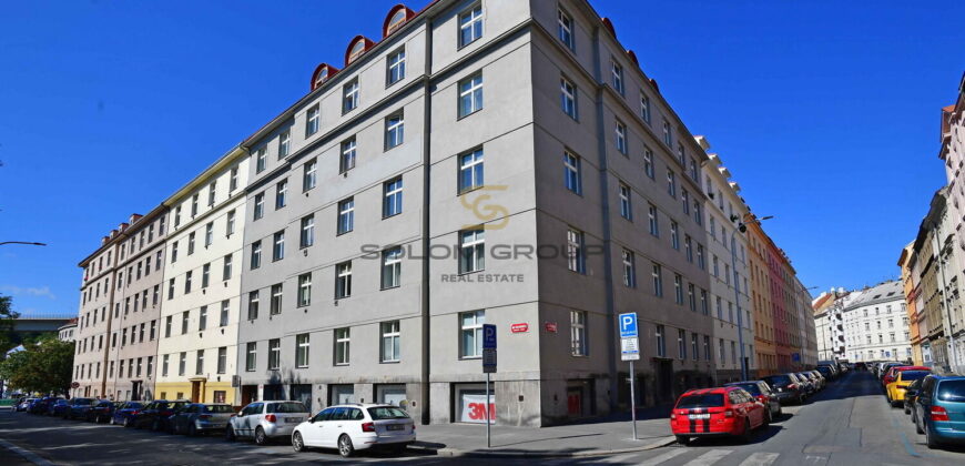Pronájem bytu 3+kk, 77 m². Po rekonstrukci. Vinohrady