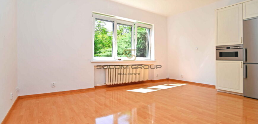 Pronájem bytu 3+kk, 77 m², 2x parkovací stání, sklep. Po úpravách. Kunratice