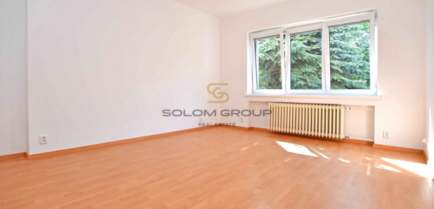 Pronájem bytu 3+kk, 77 m², 2x parkovací stání, sklep. Po úpravách. Kunratice