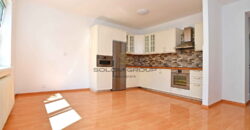 Pronájem bytu 3+kk, 77 m², 2x parkovací stání, sklep. Po úpravách. Kunratice